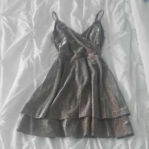 Dillard's Metallic Bronze Gold Silver Mini Dress Size XS In Perfect Condition